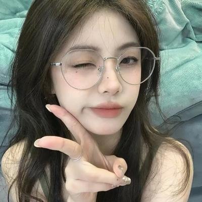 动态漫画·我在末世捡属性